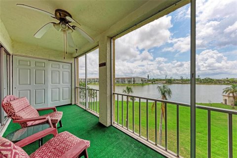 Copropriété à vendre à Bradenton, Floride: 2 chambres, 86.96 m2 № 1749329 - photo 15
