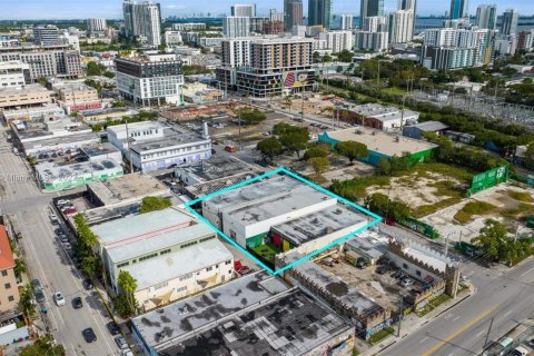 Propiedad comercial en venta en Miami, Florida № 2053404 - foto 3