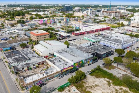 Propiedad comercial en venta en Miami, Florida № 2053404 - foto 6