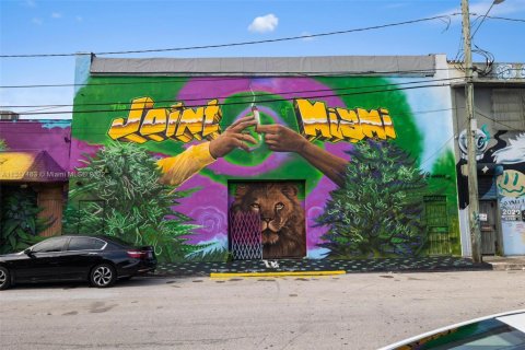 Propiedad comercial en venta en Miami, Florida № 2053404 - foto 13