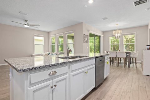 Casa en venta en DeLand, Florida, 4 dormitorios, 197.32 m2 № 2152043 - foto 13