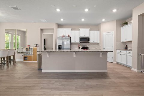 Casa en venta en DeLand, Florida, 4 dormitorios, 197.32 m2 № 2152043 - foto 9