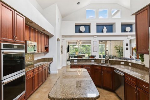 House in Odessa, Florida 5 bedrooms, 335.56 sq.m. № 1836949 - photo 18