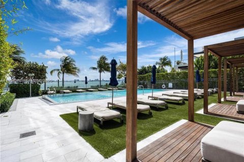 Купить кондоминиум в Майами, Флорида 2 спальни, 101.08м2, № 1982378 - фото 28