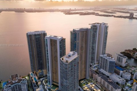 Купить кондоминиум в Майами, Флорида 2 спальни, 101.08м2, № 1982378 - фото 18