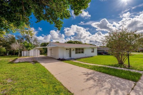 Casa en Deltona, Florida 2 dormitorios, 93.65 m2 № 2383711