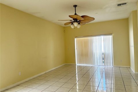 Casa en venta en Kissimmee, Florida, 4 dormitorios, 179.86 m2 № 1411574 - foto 11