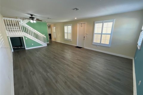 Touwnhouse à vendre à Pembroke Pines, Floride: 4 chambres, 213.68 m2 № 1945163 - photo 9