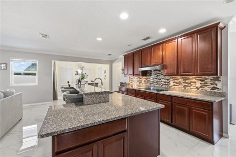 Villa ou maison à vendre à Haines City, Floride: 4 chambres, 211.35 m2 № 2108259 - photo 13
