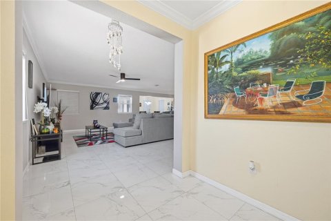 Villa ou maison à vendre à Haines City, Floride: 4 chambres, 211.35 m2 № 2108259 - photo 5