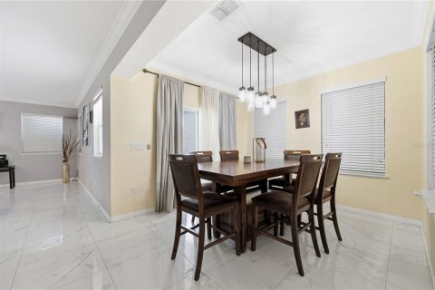 Villa ou maison à vendre à Haines City, Floride: 4 chambres, 211.35 m2 № 2108259 - photo 16