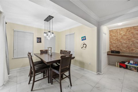 Villa ou maison à vendre à Haines City, Floride: 4 chambres, 211.35 m2 № 2108259 - photo 14