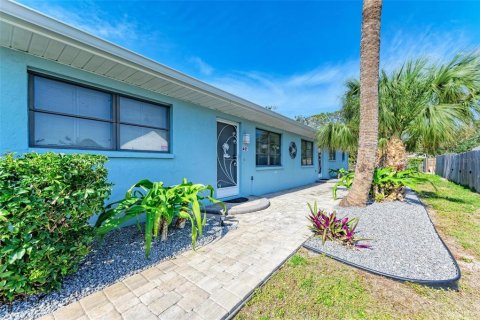 Apartment in Nokomis, Florida 3 bedrooms, 107.58 sq.m. № 2195188
