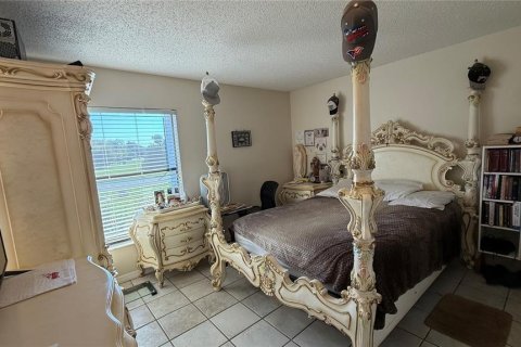 House in Kissimmee, Florida 4 bedrooms, 182.83 sq.m. № 1873385 - photo 21