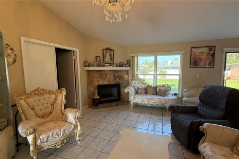 House in Kissimmee, Florida 4 bedrooms, 182.83 sq.m. № 1873385 - photo 9