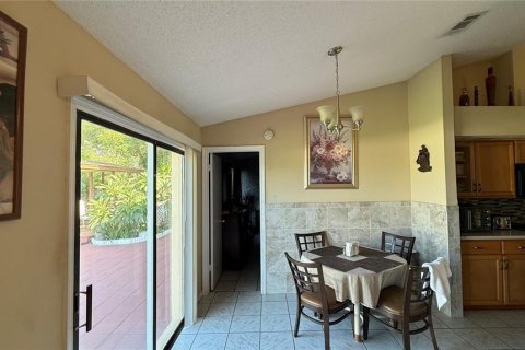 House in Kissimmee, Florida 4 bedrooms, 182.83 sq.m. № 1873385 - photo 16