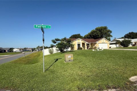 House in Kissimmee, Florida 4 bedrooms, 182.83 sq.m. № 1873385 - photo 6