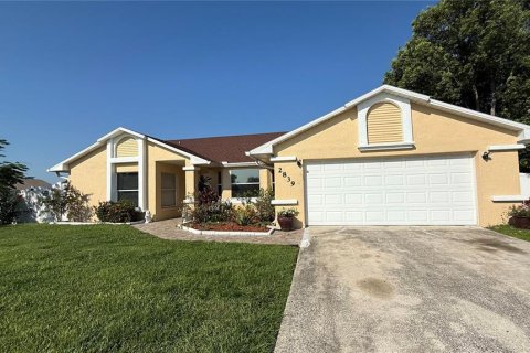 House in Kissimmee, Florida 4 bedrooms, 182.83 sq.m. № 1873385 - photo 3
