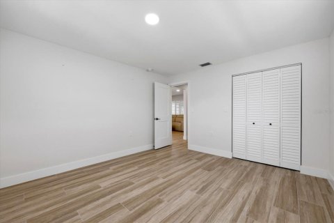 Casa en venta en Saint Petersburg, Florida, 3 dormitorios, 200.58 m2 № 2099720 - foto 23
