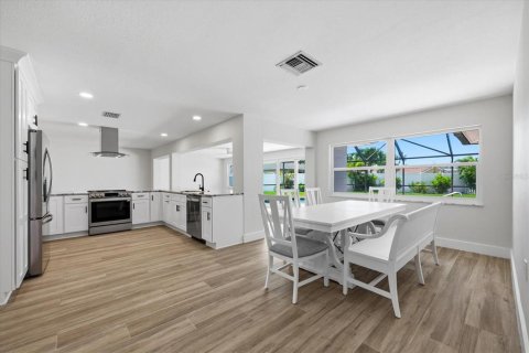 Casa en venta en Saint Petersburg, Florida, 3 dormitorios, 200.58 m2 № 2099720 - foto 14