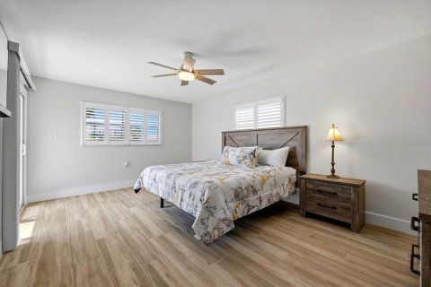 Casa en venta en Saint Petersburg, Florida, 3 dormitorios, 200.58 m2 № 2099720 - foto 15