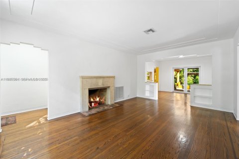 Casa en alquiler en Miami, Florida, 2 dormitorios, 123.93 m2 № 1993797 - foto 7