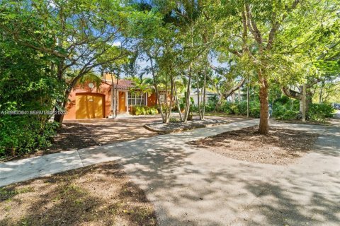 Casa en alquiler en Miami, Florida, 2 dormitorios, 123.93 m2 № 1993797 - foto 16