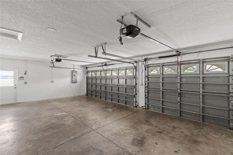 Купить виллу или дом в Уайлдвуд, Флорида 5 комнат, 113.25м2, № 1843468 - фото 27