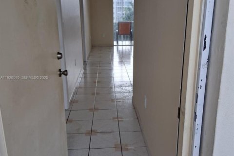 Condominio en venta en Aventura, Florida, 1 dormitorio, 71.35 m2 № 1994015 - foto 6