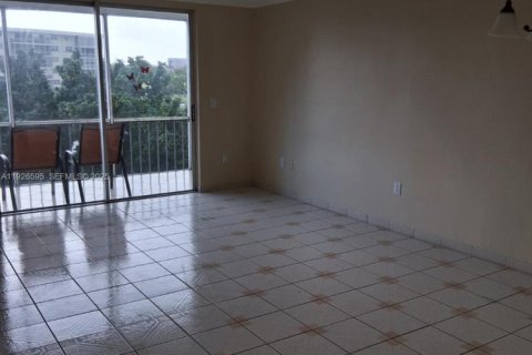 Condominio en venta en Aventura, Florida, 1 dormitorio, 71.35 m2 № 1994015 - foto 9