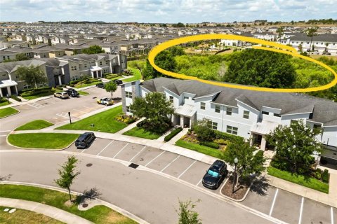 Adosado en venta en Davenport, Florida, 4 dormitorios, 177.81 m2 № 2198568 - foto 3