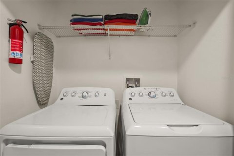 Adosado en venta en Davenport, Florida, 4 dormitorios, 177.81 m2 № 2198568 - foto 28