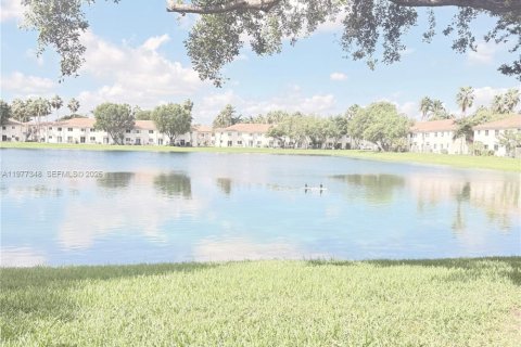 Copropriété à louer à Homestead, Floride: 2 chambres, 76.37 m2 № 2041670 - photo 5