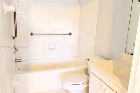 Copropriété à louer à Homestead, Floride: 2 chambres, 76.37 m2 № 2041670 - photo 10