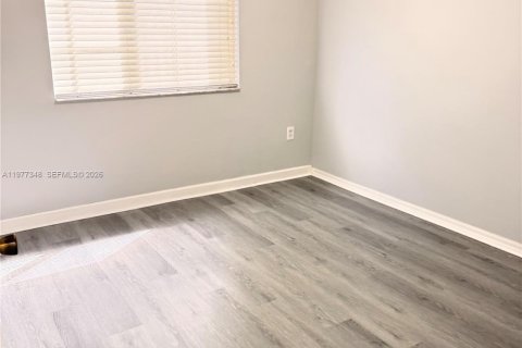 Copropriété à louer à Homestead, Floride: 2 chambres, 76.37 m2 № 2041670 - photo 11