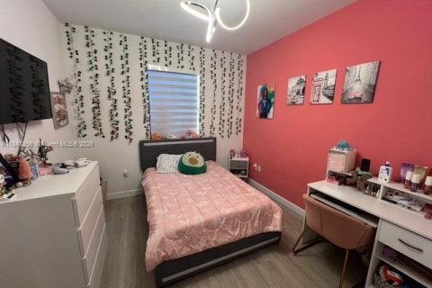 Townhouse in Doral, Florida 3 bedrooms, 149.11 sq.m. № 1888855 - photo 11