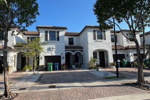 Townhouse in Doral, Florida 3 bedrooms, 149.11 sq.m. № 1888855 - photo 19