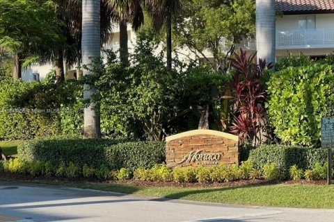 Townhouse in Doral, Florida 3 bedrooms, 149.11 sq.m. № 1888855 - photo 20