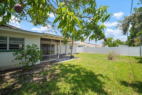 Casa en venta en Saint Petersburg, Florida, 3 dormitorios, 127.46 m2 № 1801885 - foto 9
