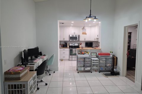 Adosado en venta en Miami, Florida, 3 dormitorios, 119.38 m2 № 1993908 - foto 7