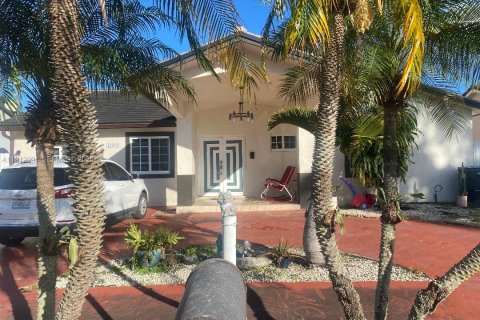 Villa ou maison à Miami, Floride 3 chambres, 164.44 m2 № 1999269