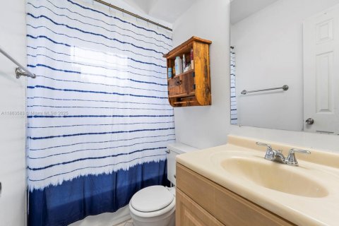 House in Sunrise, Florida 2 bedrooms, 97.27 sq.m. № 1891382 - photo 10