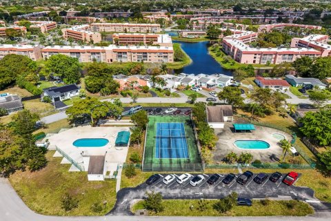 House in Sunrise, Florida 2 bedrooms, 97.27 sq.m. № 1891382 - photo 7