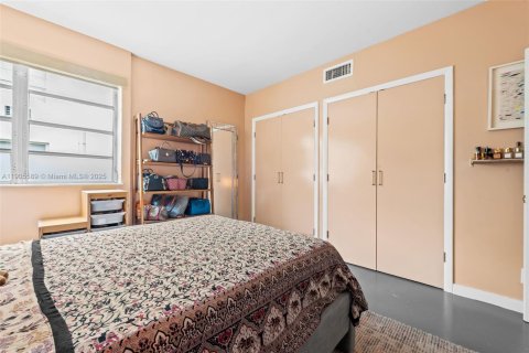 Condo in Miami Beach, Florida, 1 bedroom  № 1956230 - photo 8