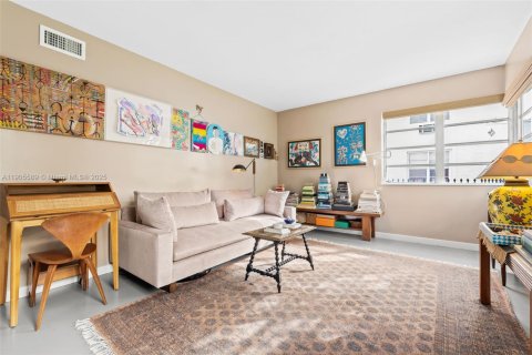 Купить кондоминиум в Майами-Бич, Флорида 1 спальня, 62.24м2, № 1956230 - фото 4