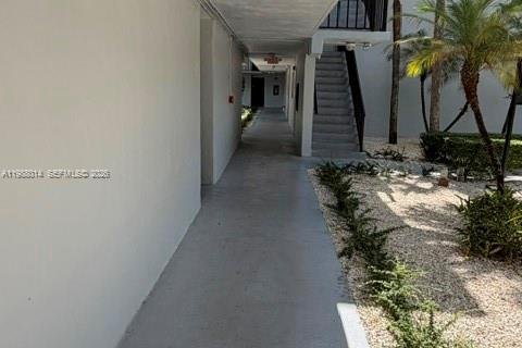 Condominio en venta en Miami, Florida, 1 dormitorio, 73.11 m2 № 2050411 - foto 5