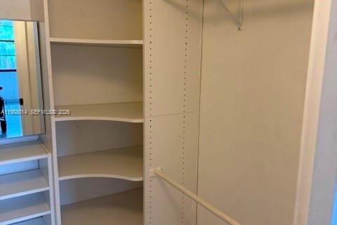 Condominio en venta en Miami, Florida, 1 dormitorio, 73.11 m2 № 2050411 - foto 12