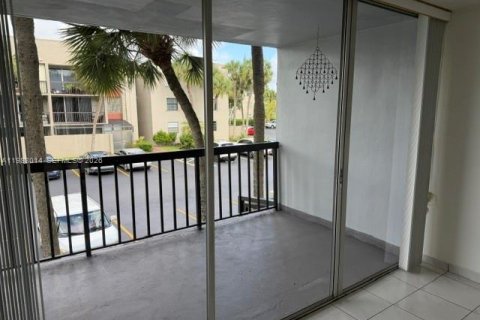 Condominio en venta en Miami, Florida, 1 dormitorio, 73.11 m2 № 2050411 - foto 7