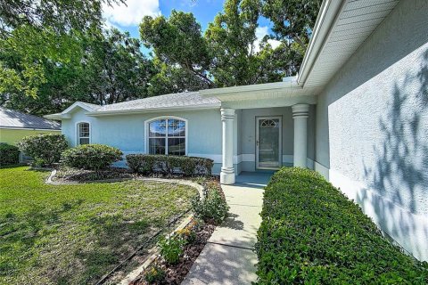 House in Ocala, Florida 3 bedrooms, 152.45 sq.m. № 2110361 - photo 6