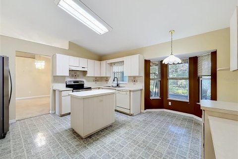 House in Ocala, Florida 3 bedrooms, 152.45 sq.m. № 2110361 - photo 22